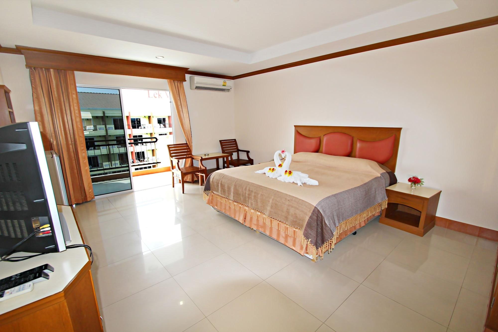 Lek Villa Pattaya Extérieur photo